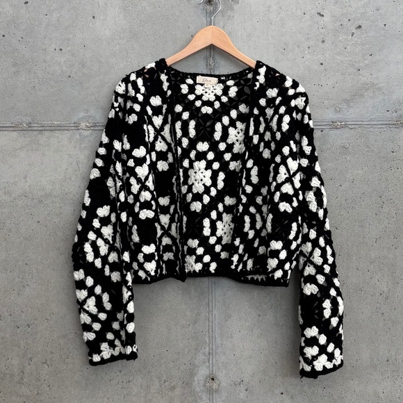 Elan Daisy Crochet Cardigan Sweater in Black and White, size XL, NWOT - Picture 1 of 9